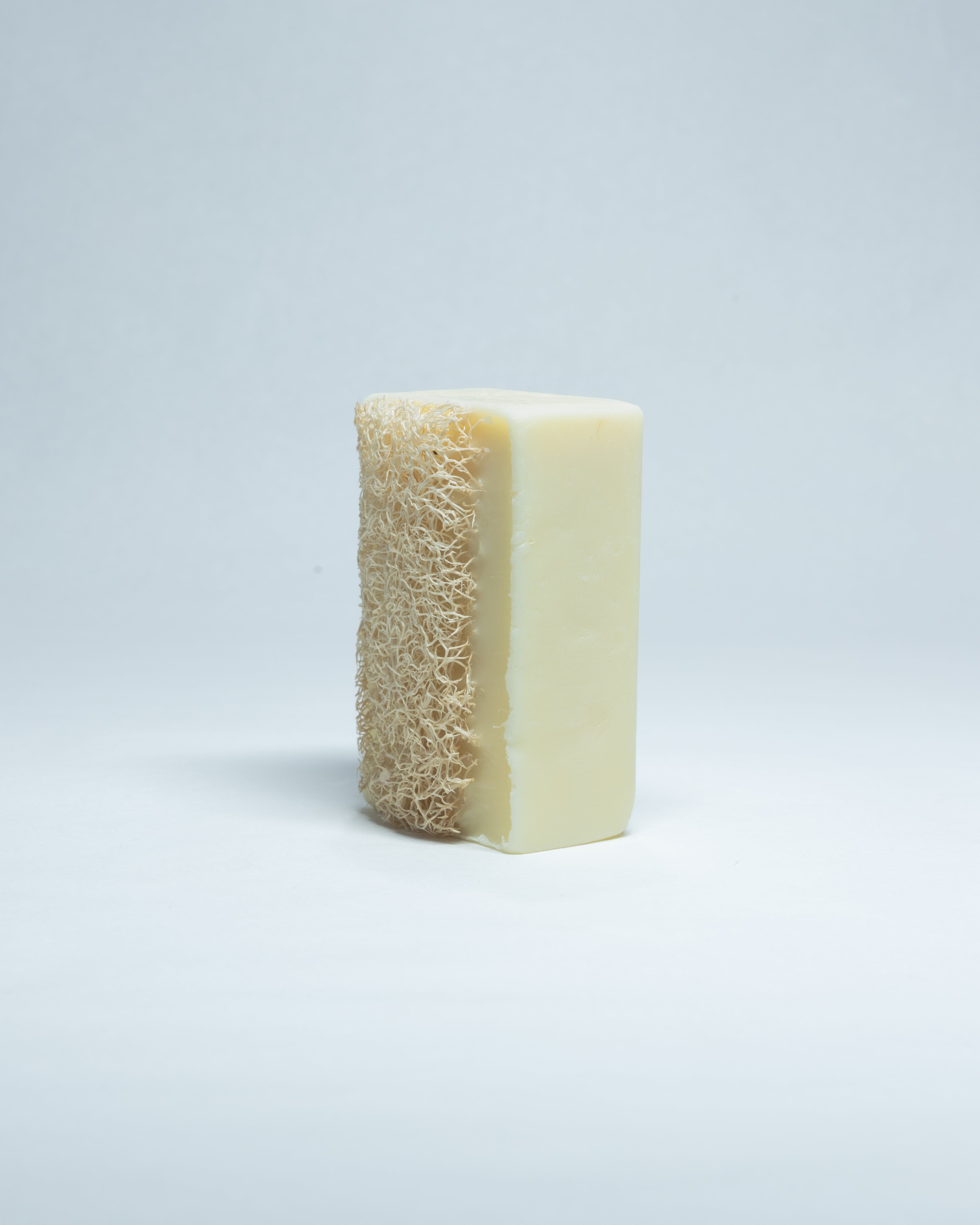 Savon Artisanal au Lait de Chèvre – Douceur & Hydratation Naturelle