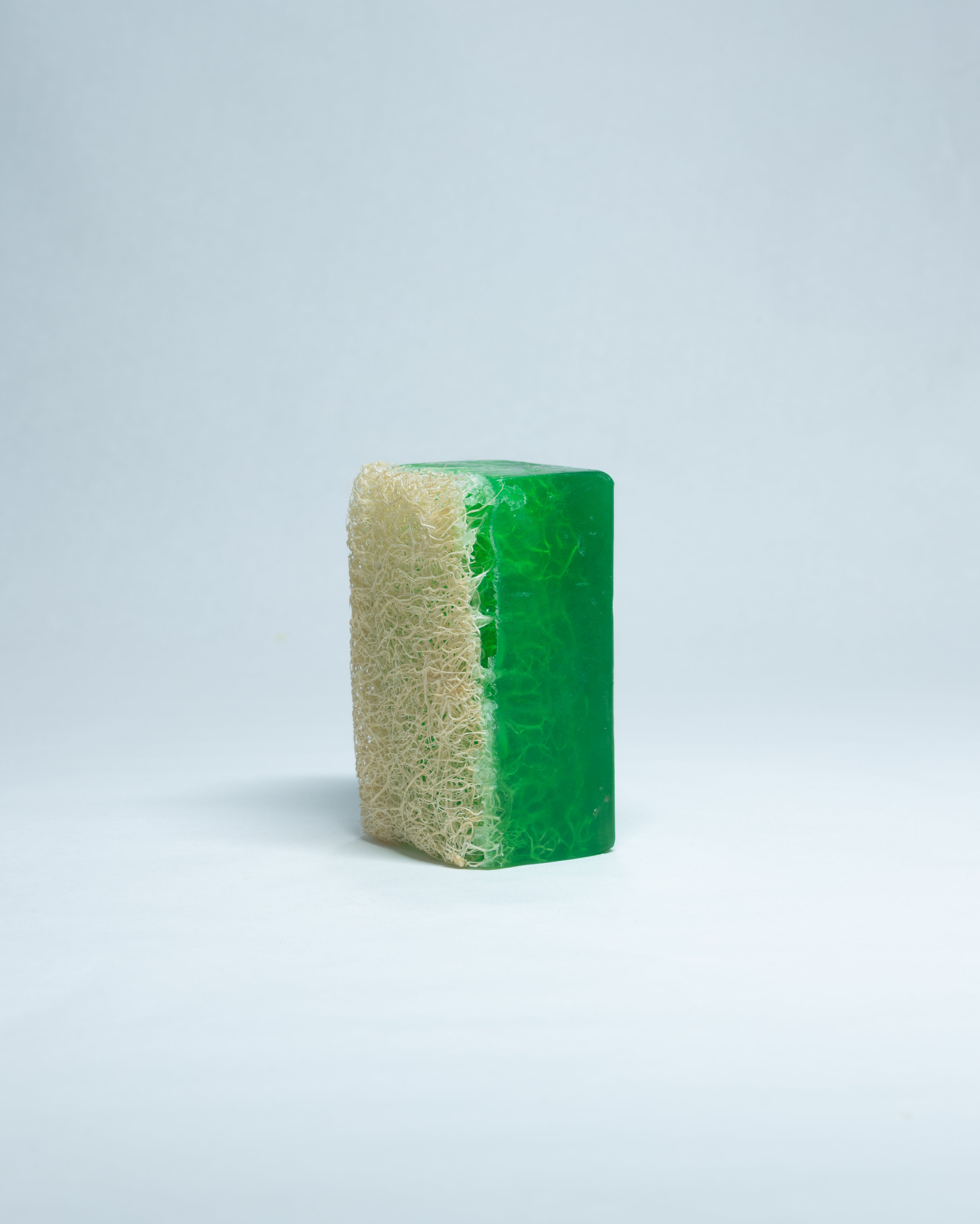 Savon Artisanal à l’Aloe Vera – Hydratation & Apaisement Naturel